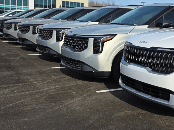 Grey Kia Carnival Minivan in Bentonville, AR