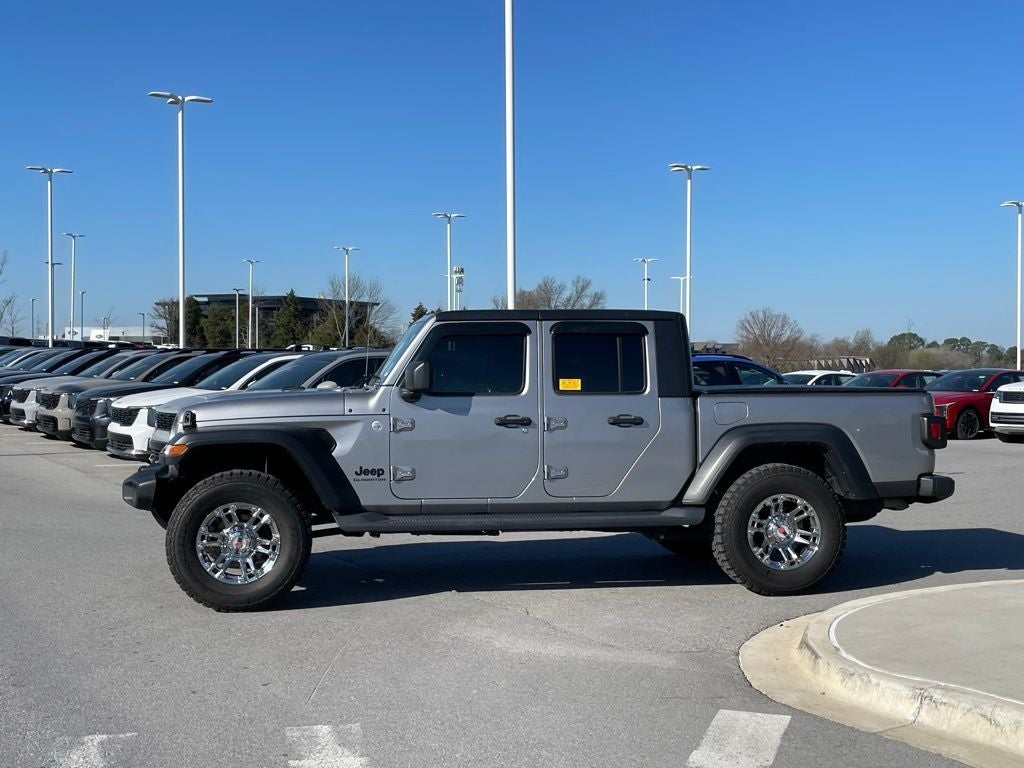 2020 Jeep Gladiator Sport