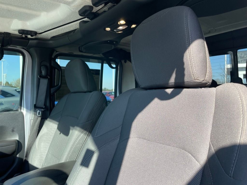 2020 Jeep Gladiator Sport