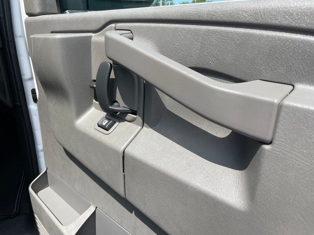 2024 Chevrolet Express 3500 LS Passenger - CARPOOL COMMANDER