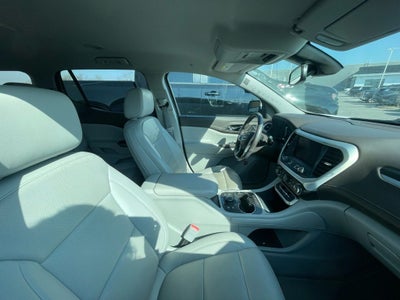 2022 GMC Acadia SLT - MEMORY SEATS / BLIND ZONE ALERT