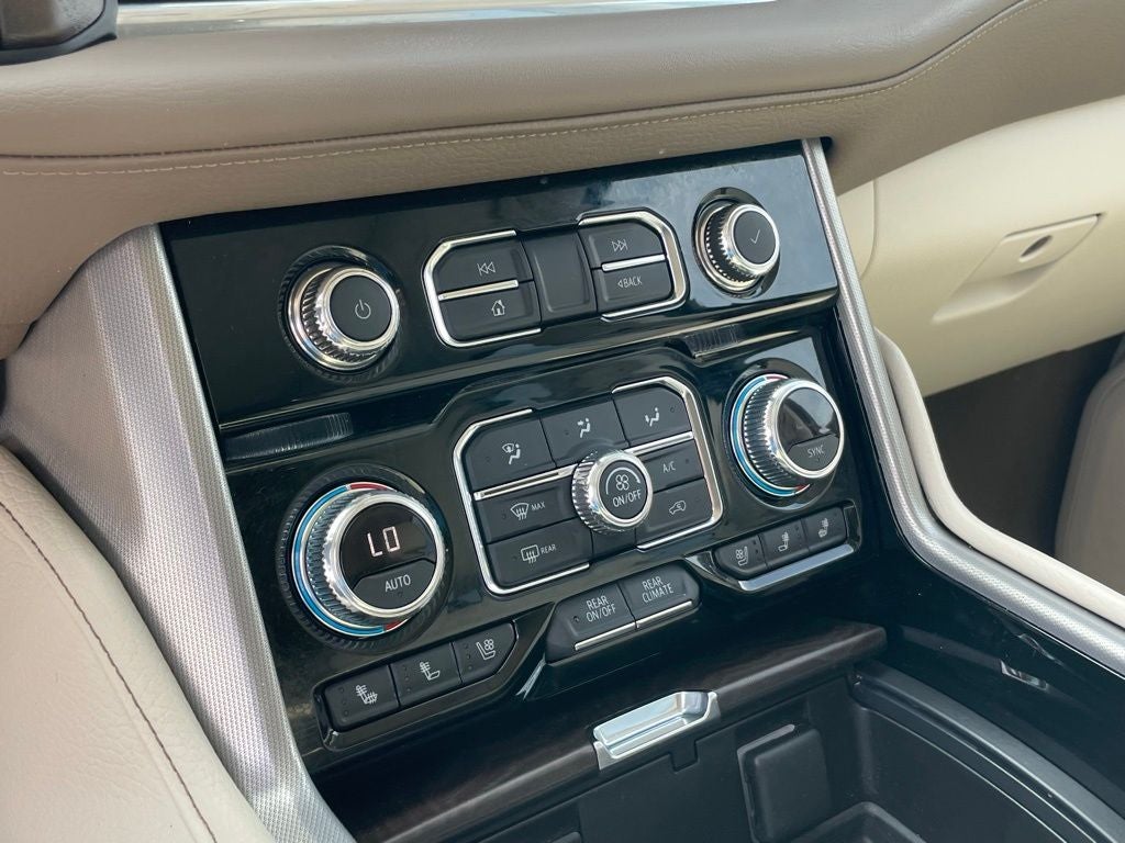 2021 GMC Yukon Denali - ONE OWNER / PANORAMIC SUNROOF