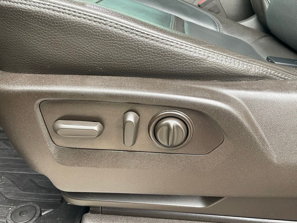 2022 GMC Sierra 2500HD Denali - 8" LIFT/ SUNDOWN AUDIO / CUSTOM HITCH