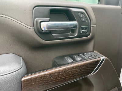 2022 GMC Sierra 2500HD Denali - 8" LIFT/ SUNDOWN AUDIO / CUSTOM HITCH