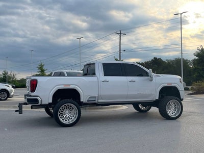 2022 GMC Sierra 2500HD Denali - 8" LIFT/ SUNDOWN AUDIO / CUSTOM HITCH