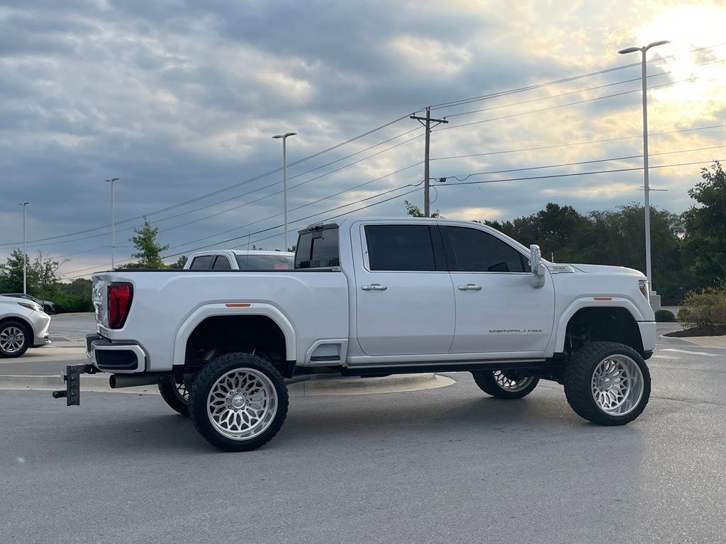2022 GMC Sierra 2500HD Denali - 8" LIFT/ SUNDOWN AUDIO / CUSTOM HITCH