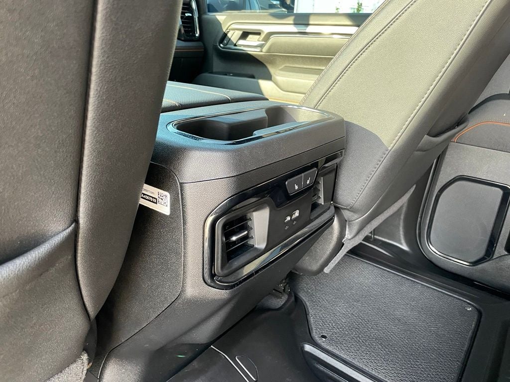 2026 GMC Sierra 2500HD AT4 - POWER SUNROOF / POWER ASSIST STEPS