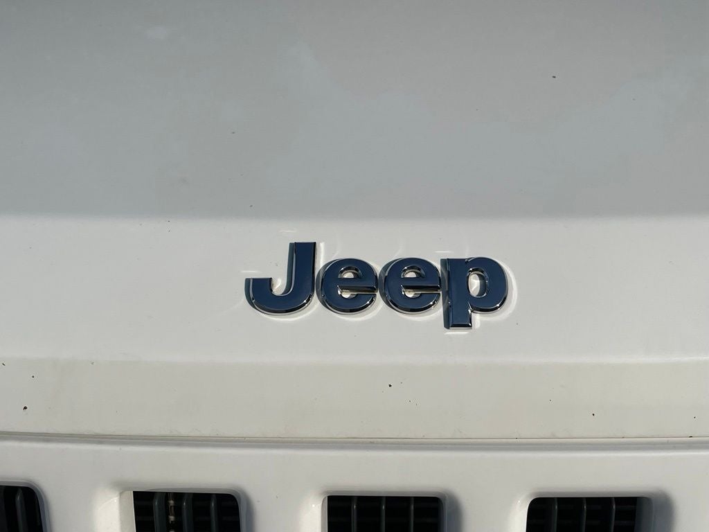 2011 Jeep Liberty Sport - V6 / CD PLAYER