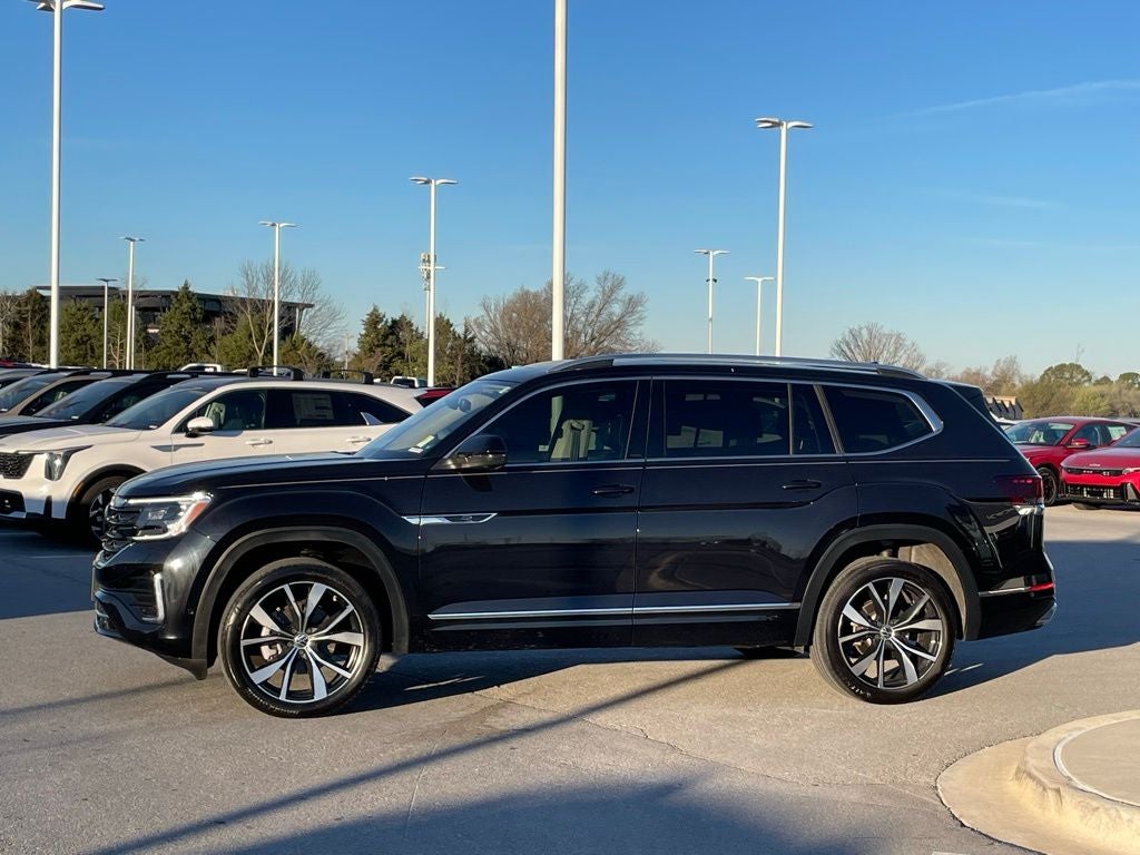 2024 Volkswagen Atlas 2.0T SEL Premium R-Line - MEMORY SEATS