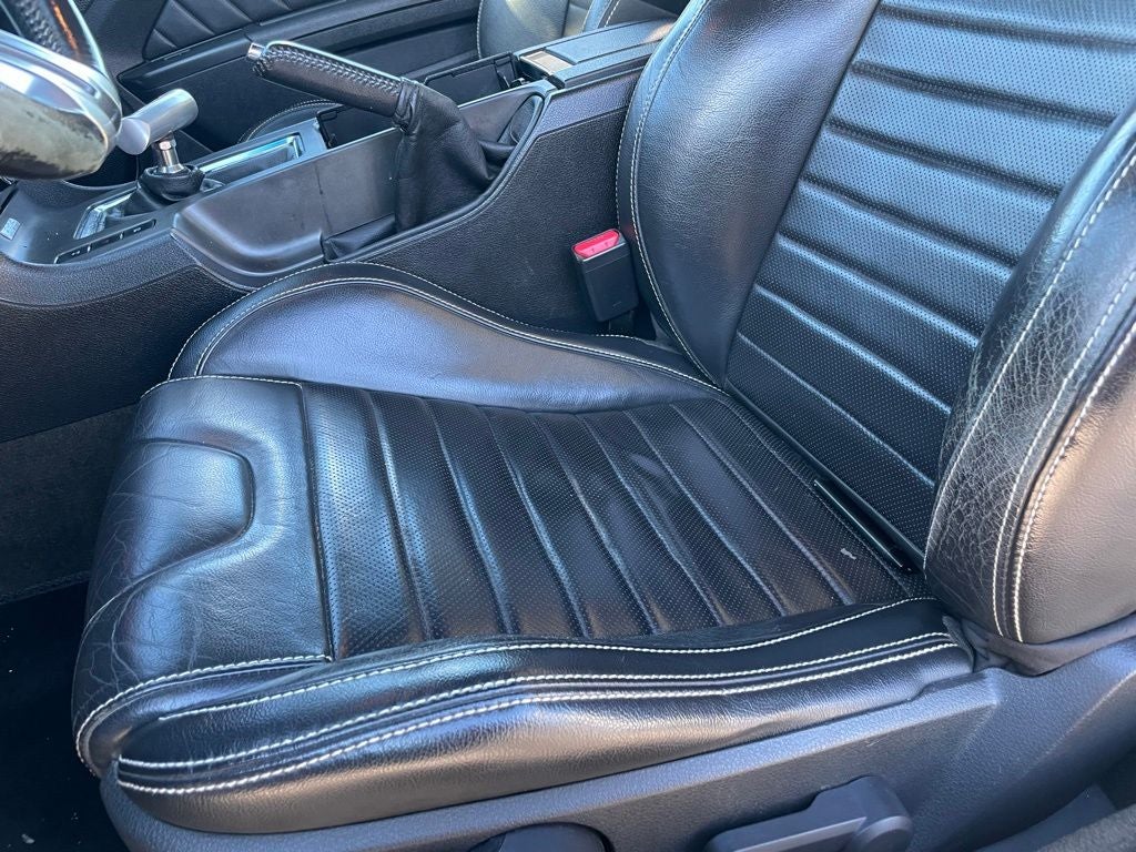 2013 Ford Mustang GT Premium - 5.0 / RECARO SEATS