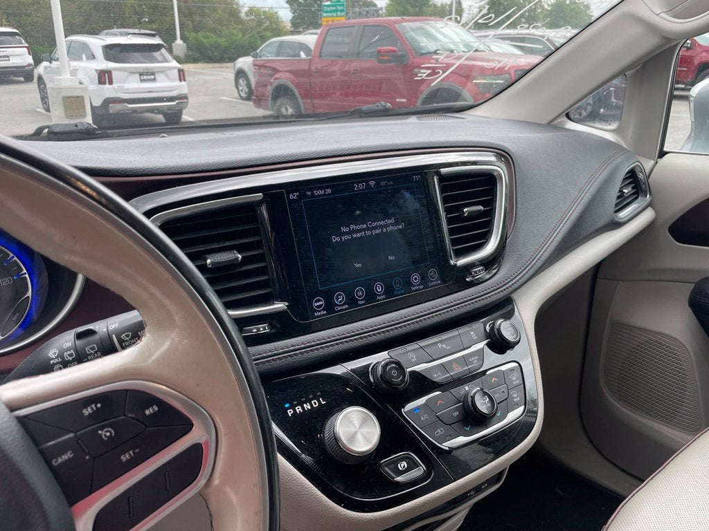 2020 Chrysler Pacifica Limited - POWER MOONROOF / VENTILATED SEATS