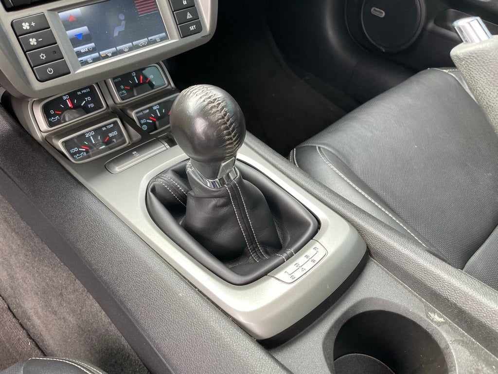 2011 Chevrolet Camaro SS 2SS - LOW MILEAGE / SUNROOF