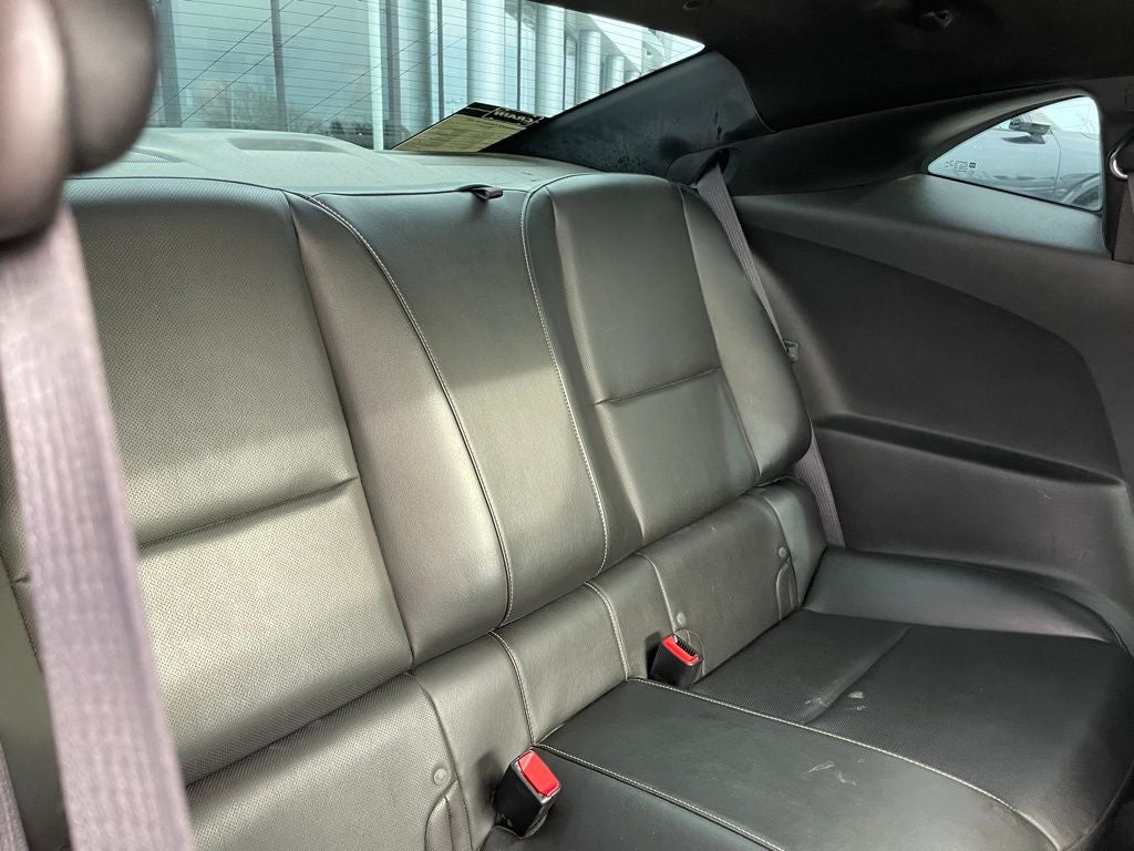 2011 Chevrolet Camaro SS 2SS - LOW MILEAGE / SUNROOF