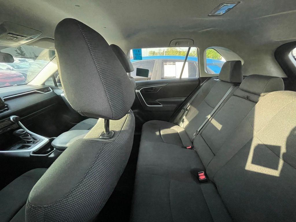 2021 Toyota RAV4 LE - AUTO HIGH BEAMS / APPLE CARPLAY