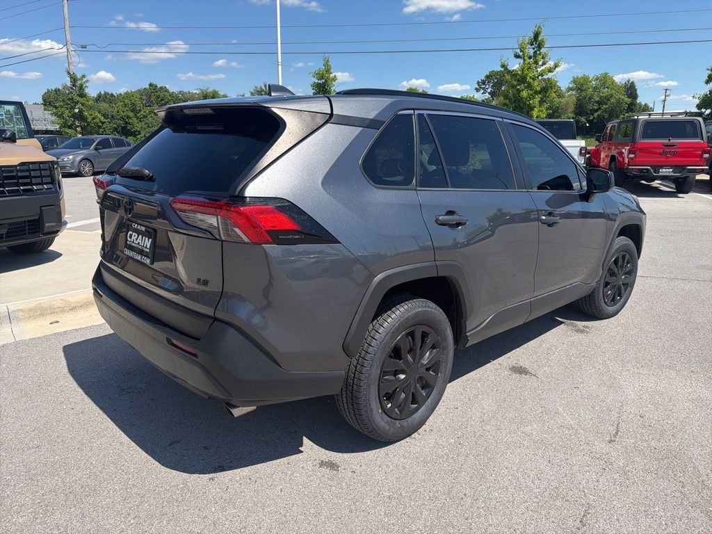 2021 Toyota RAV4 LE - AUTO HIGH BEAMS / APPLE CARPLAY