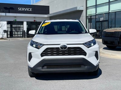 2024 Toyota RAV4 XLE - WIRELESS CARPLAY / BLIND SPOT MONITOR