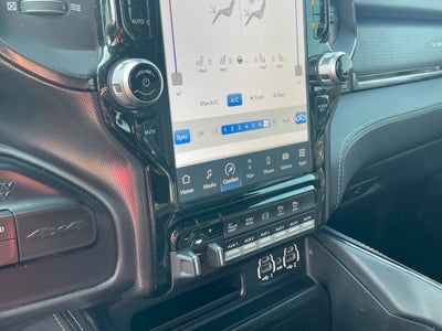2023 RAM 3500 Limited - POWER SUNROOF / AIR SUSPENSION