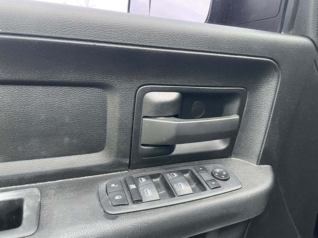 2022 RAM 2500 Tradesman - 5TH WHEEL TOWING PREP / REAR POWER SLIDING WINDO