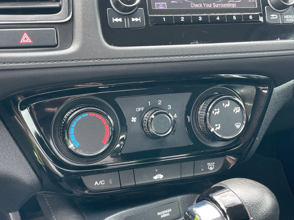 2022 Honda HR-V LX - 34 MPG / CLEAN CARFAX