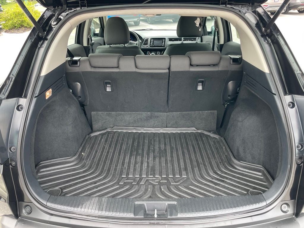 2022 Honda HR-V LX - 34 MPG / CLEAN CARFAX