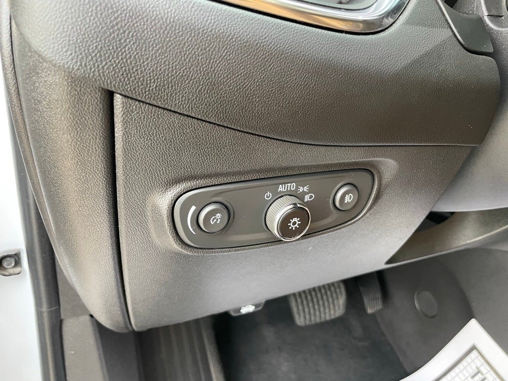 2021 Chevrolet Equinox Premier - HEATED STEERING WHEEL / TWO-TONE INTERIOR