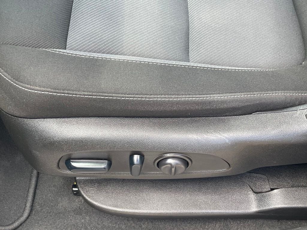 2025 Chevrolet Blazer LT - APPLE CARPLAY / POWER DRIVER SEAT