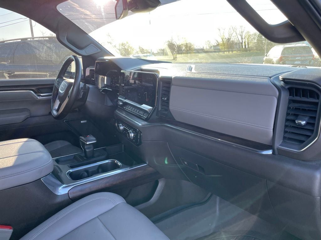 2023 GMC Sierra 1500 SLT - X31 OFF ROAD PKG / BOSE SOUND SYSTEM