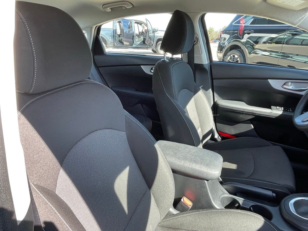 2024 Kia Forte LXS - KIA CERTIFIED / APPLE CARPLAY