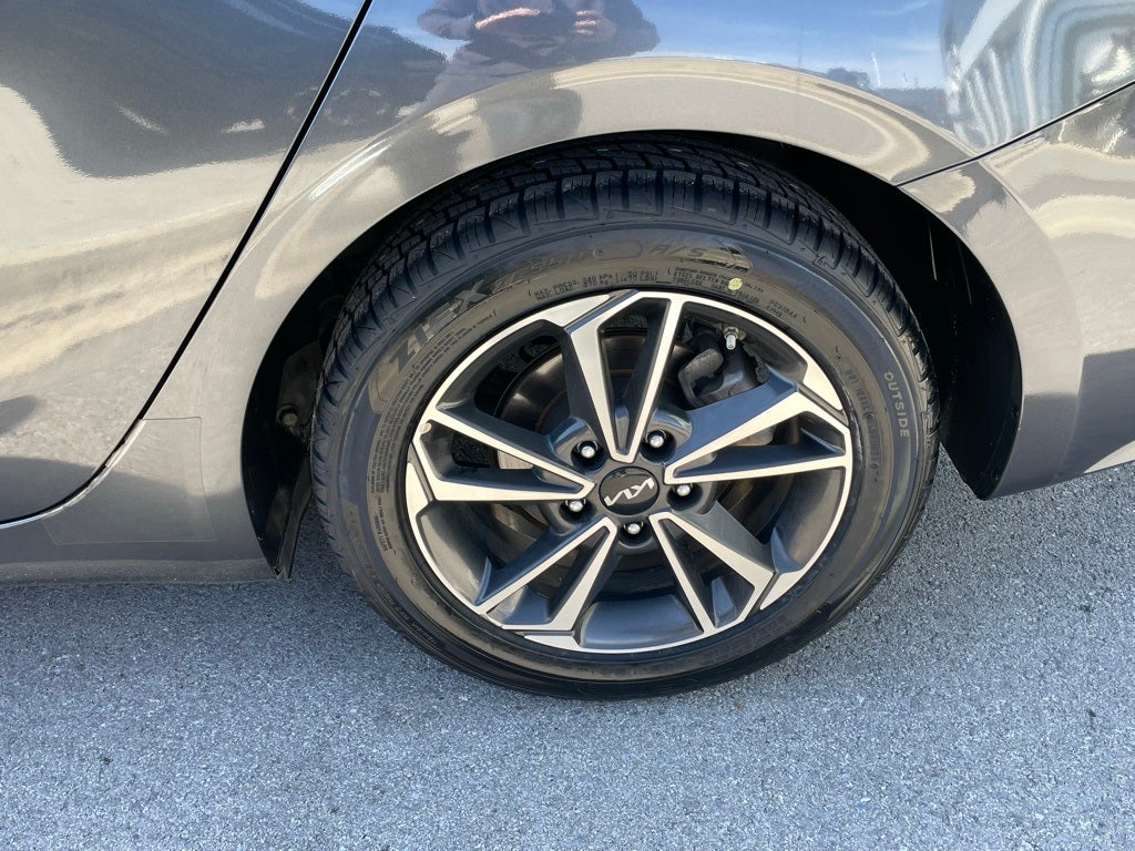 2024 Kia Forte LXS - KIA CERTIFIED / APPLE CARPLAY