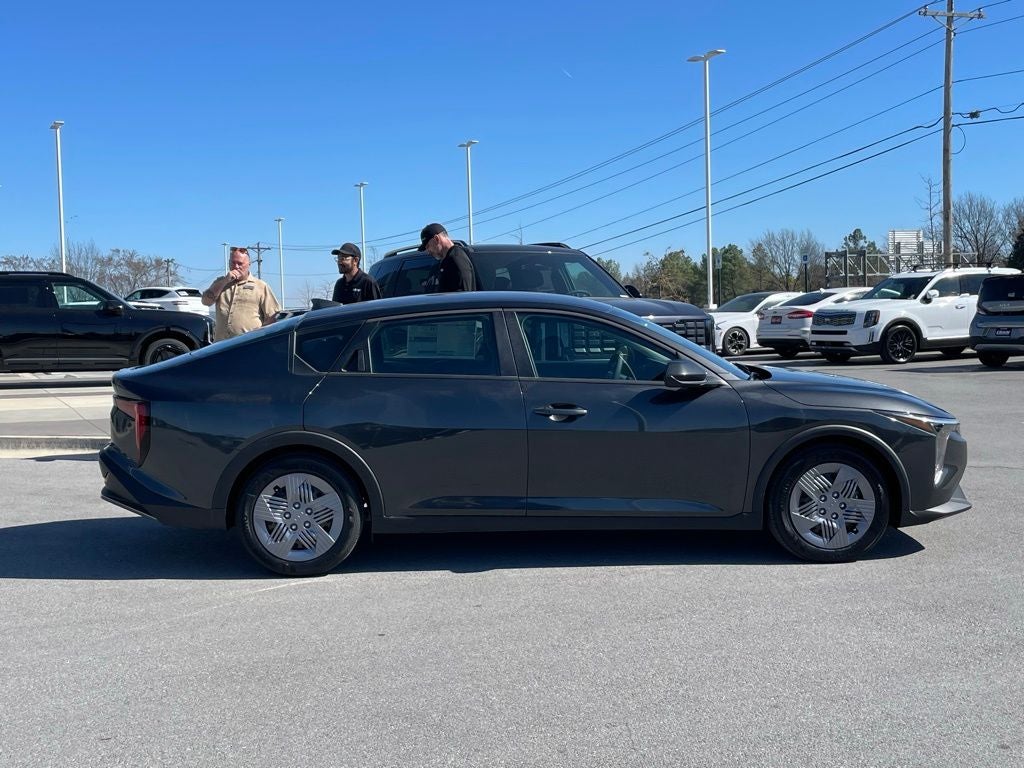 2026 Kia K4 LX