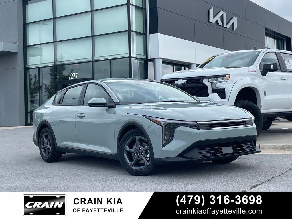2026 Kia K4 LXS