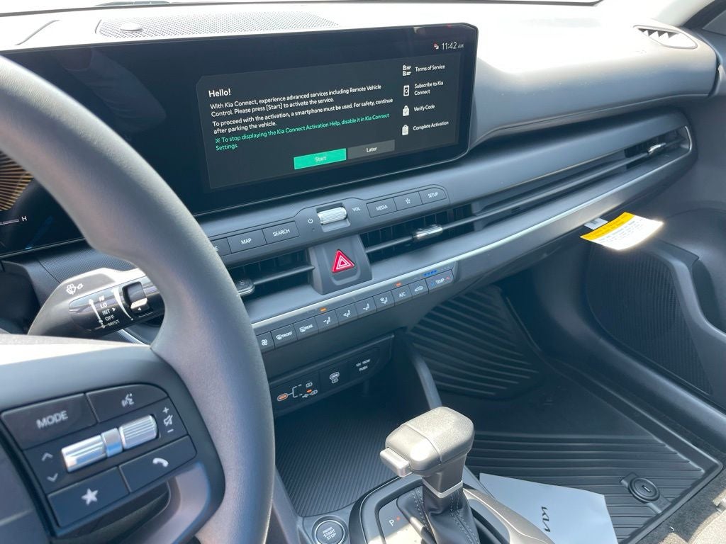2026 Kia K4 LX