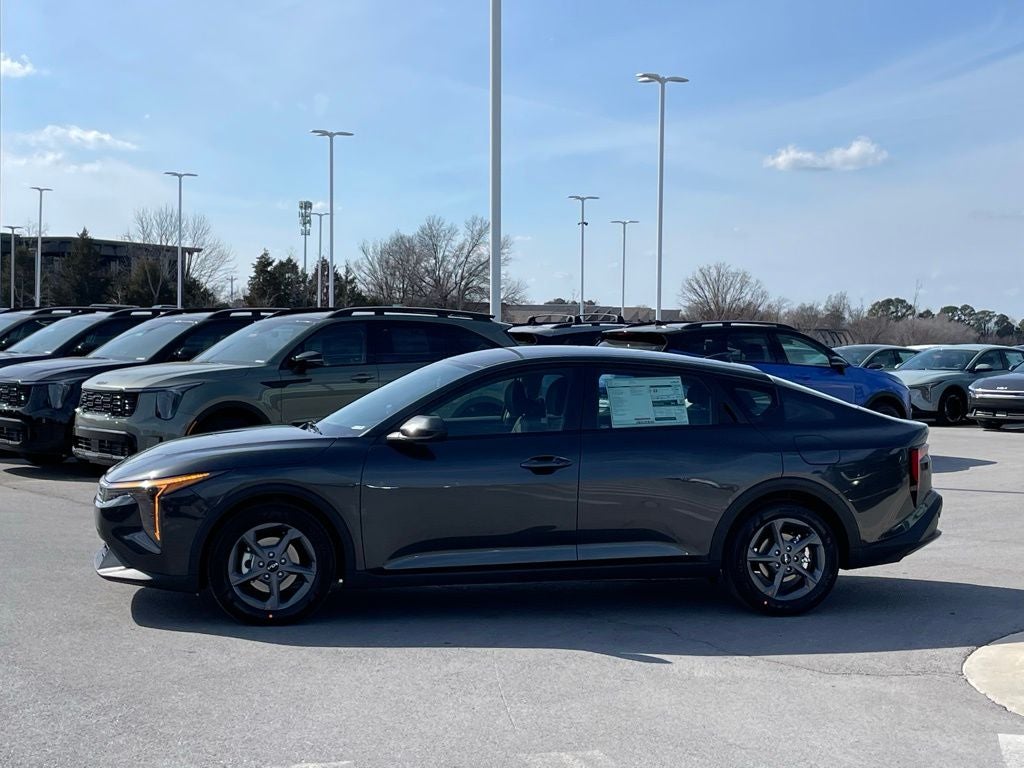 2026 Kia K4 LXS