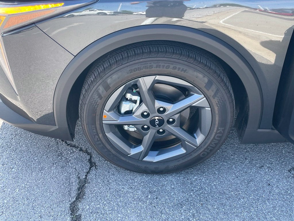 2027 Kia K4 LXS