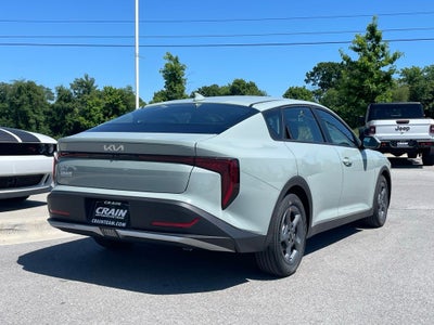 2026 Kia K4 LXS