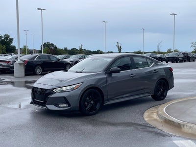 2022 Nissan Sentra SR - 37 MPG / BLIND SPOT WARNING