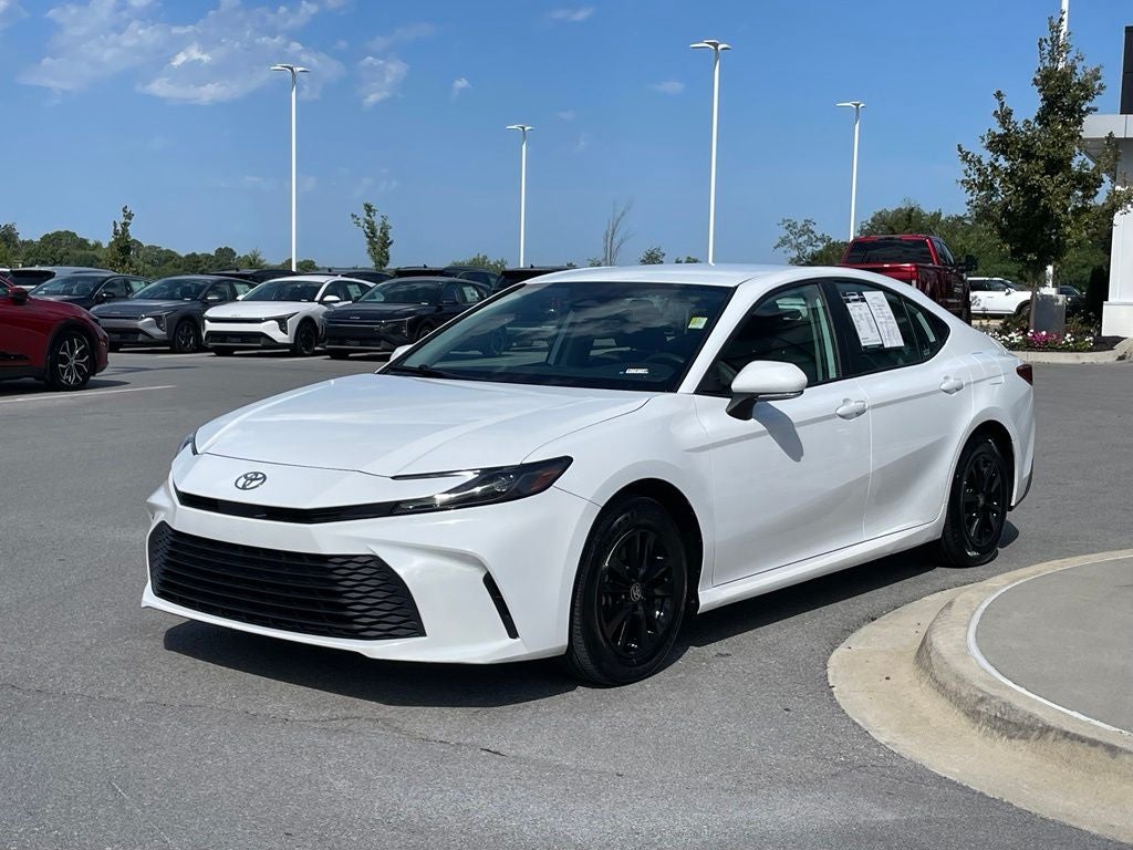 2025 Toyota Camry LE - 53 MPG / APPLE CARPLAY