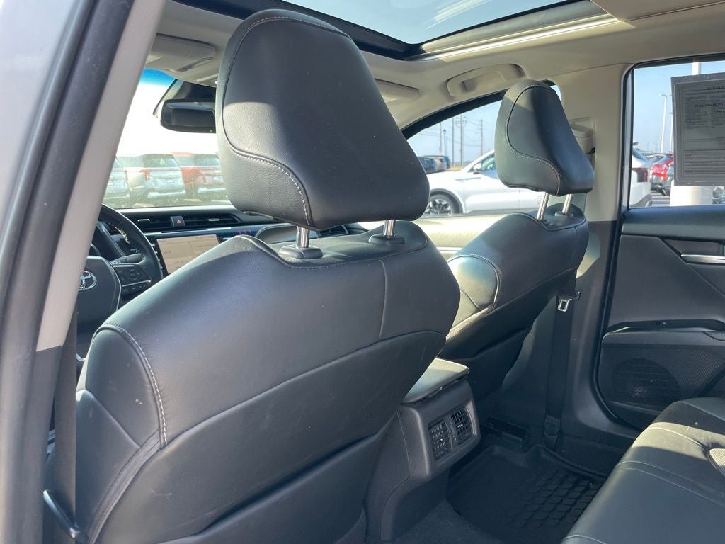 2020 Toyota Camry XSE - APPLE CARPLAY / BLIND SPOT MONITORING