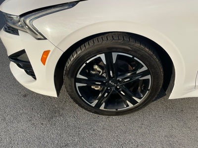 2023 Kia K5 GT-Line - PANORAMIC SUNROOF / RED INTERIOR