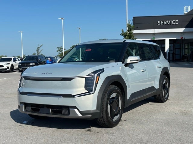 2026 Kia EV9 Light Long Range