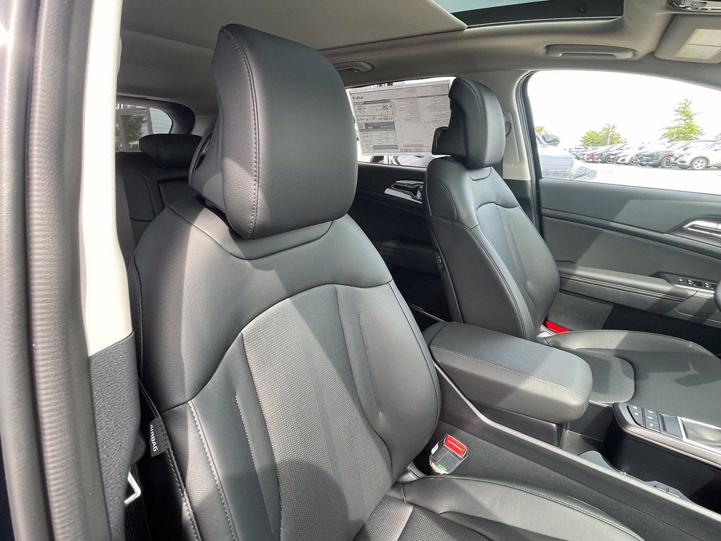 2027 Kia Sportage EX