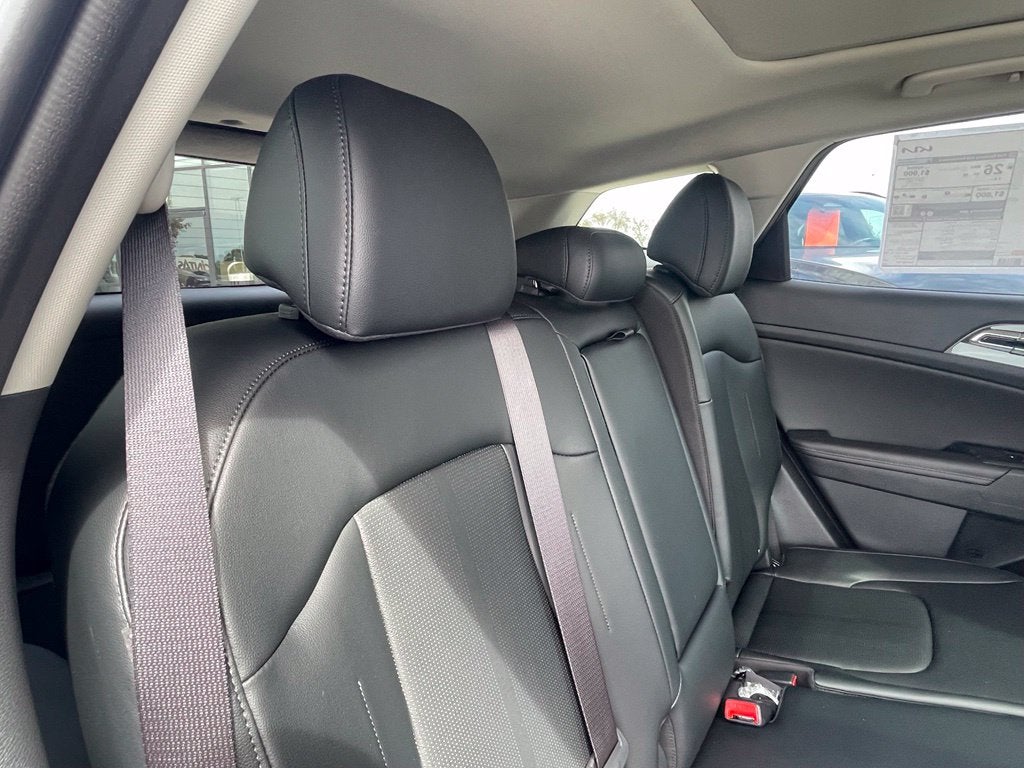 2027 Kia Sportage EX