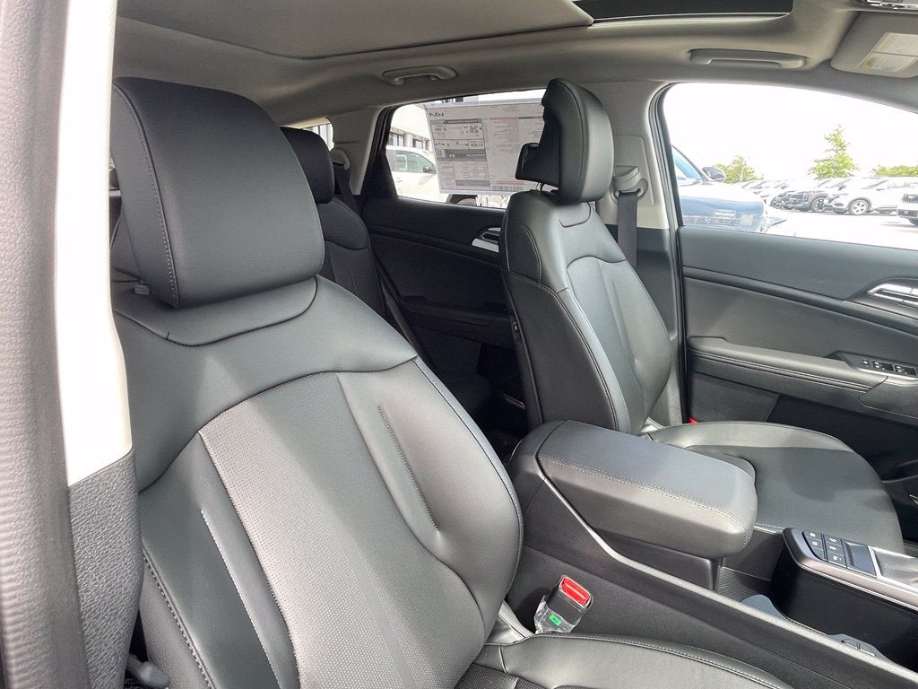 2027 Kia Sportage EX