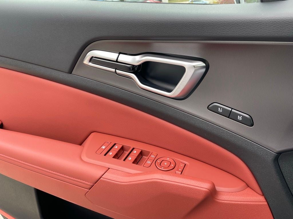 2026 Kia Sportage SX-Prestige - CARMINE RED INTERIOR COLOR PKG