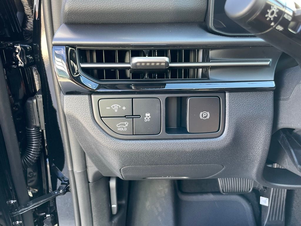 2026 Kia Sportage SX-Prestige - CARMINE RED INTERIOR COLOR PKG