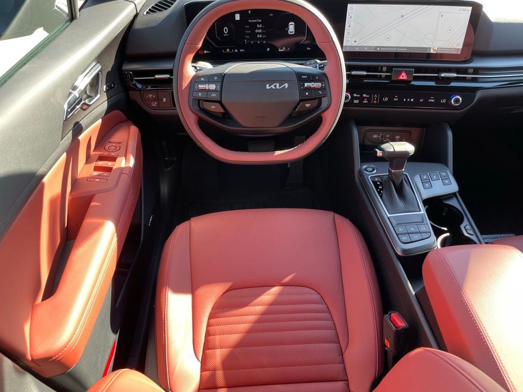 2026 Kia Sportage SX-Prestige - CARMINE RED INTERIOR COLOR PKG