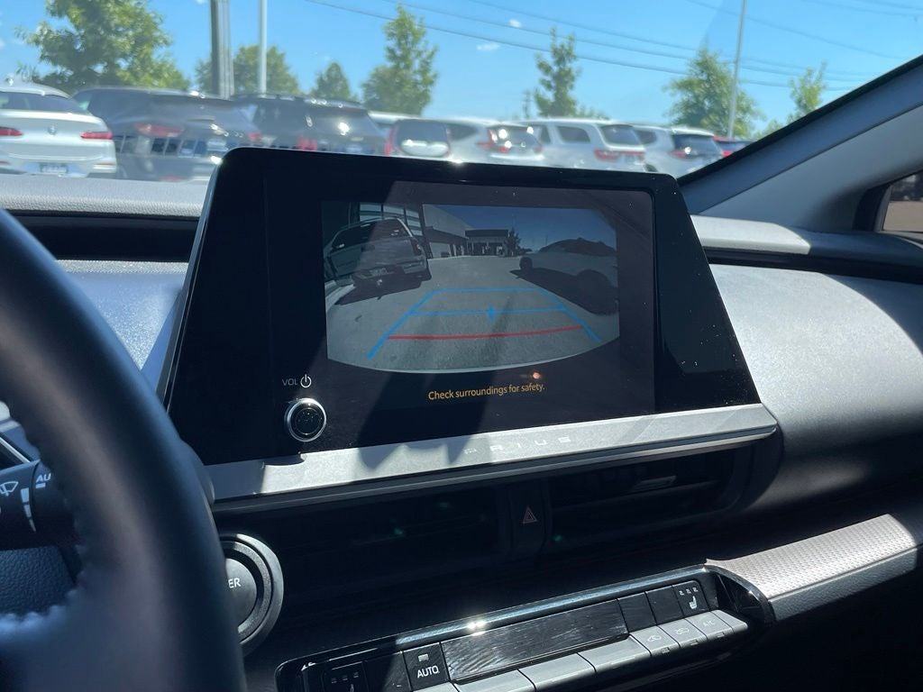 2024 Toyota Prius XLE - 52 MPG / RAIN SENSING WIPERS