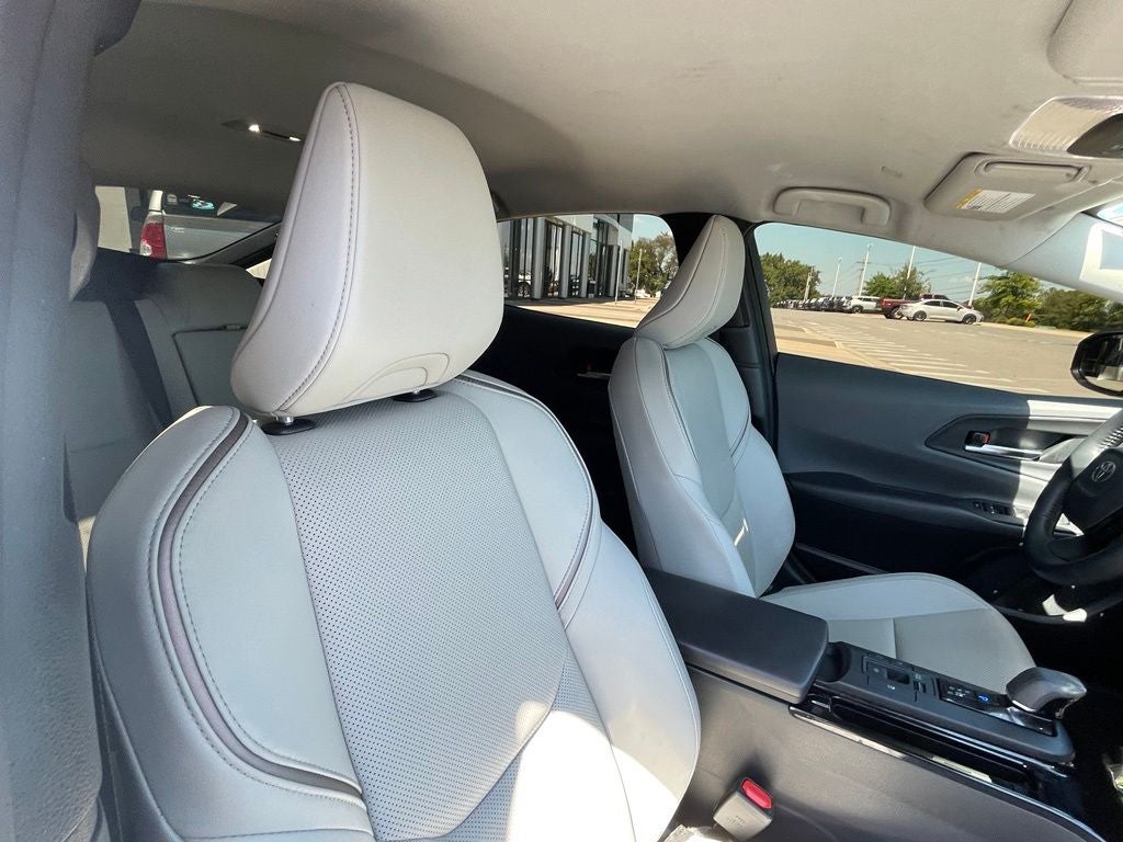 2024 Toyota Prius XLE - 52 MPG / RAIN SENSING WIPERS