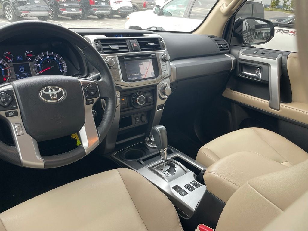 2018 Toyota 4Runner SR5 Premium - 1 OWNER / CLEAN CARFAX