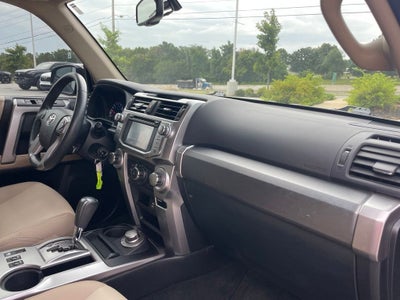 2018 Toyota 4Runner SR5 Premium - 1 OWNER / CLEAN CARFAX